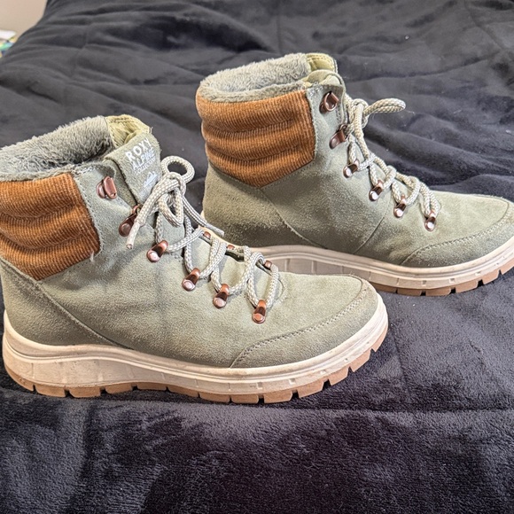 Roxy Shoes - Roxy Olive and Chestnut High-Top Sneakers